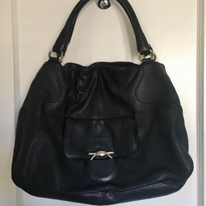 💯 Salvatore Ferragamo Large Bag/Tote in Black